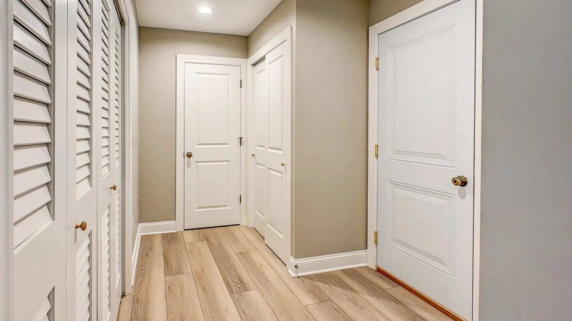 Property at 37 C Stonham Place, Amherst, NY 14221 10