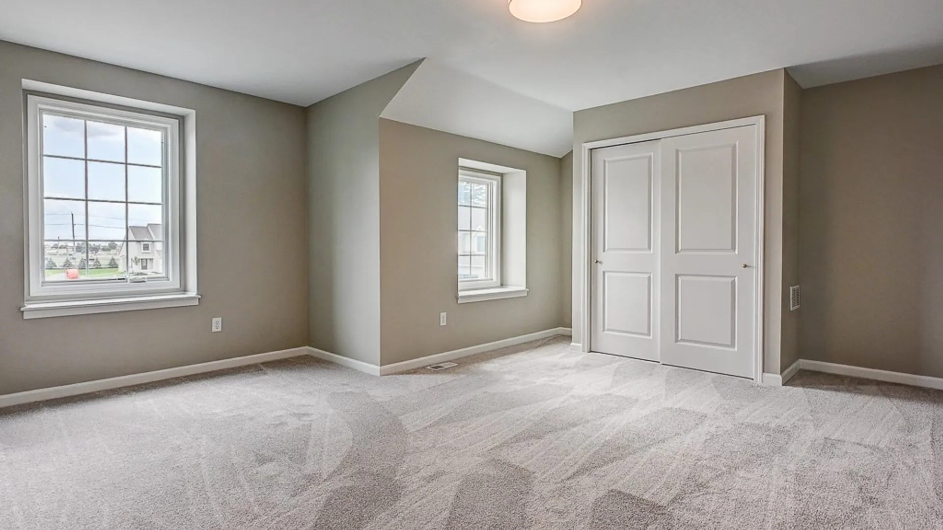 Property at 37 C Stonham Place, Amherst, NY 14221 8