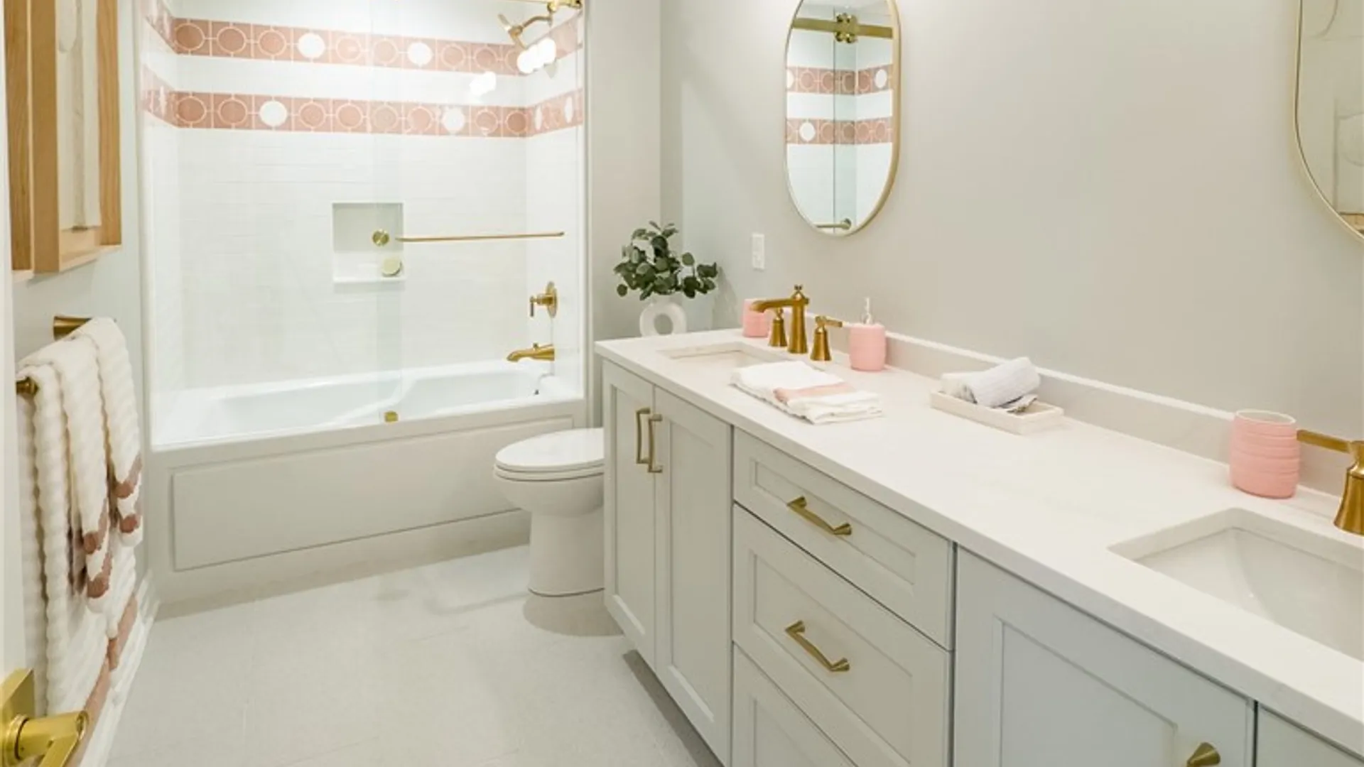 Property at 10 Pendleton Hill Road, Brighton, NY 14618 40