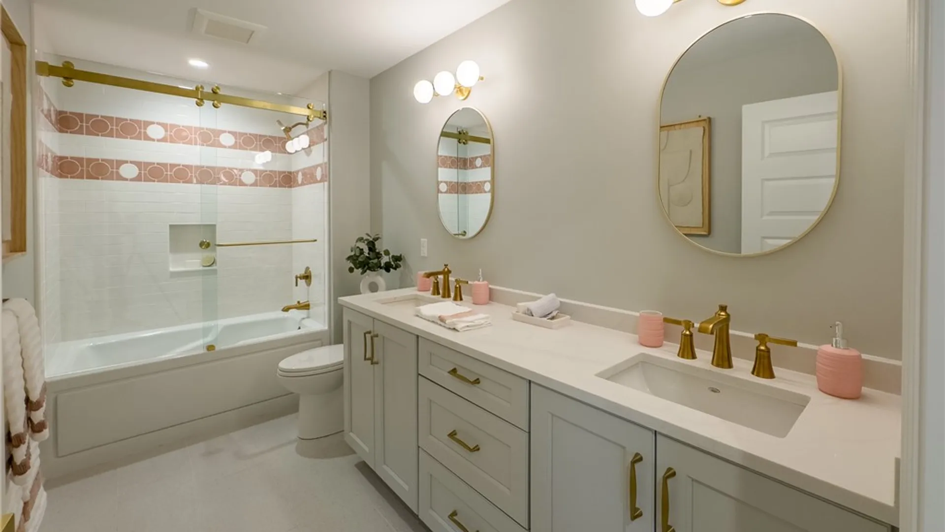 Property at 10 Pendleton Hill Road, Brighton, NY 14618 41