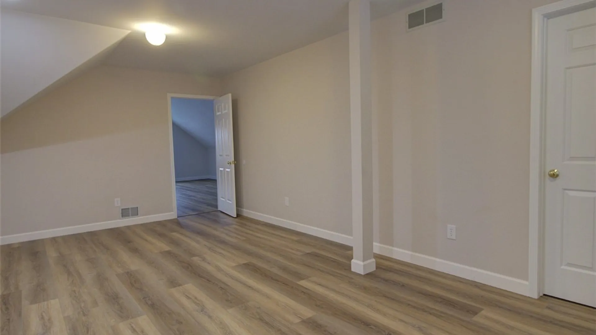 Property at 245 Roseland Ln, Canandaigua City, NY 14424 18