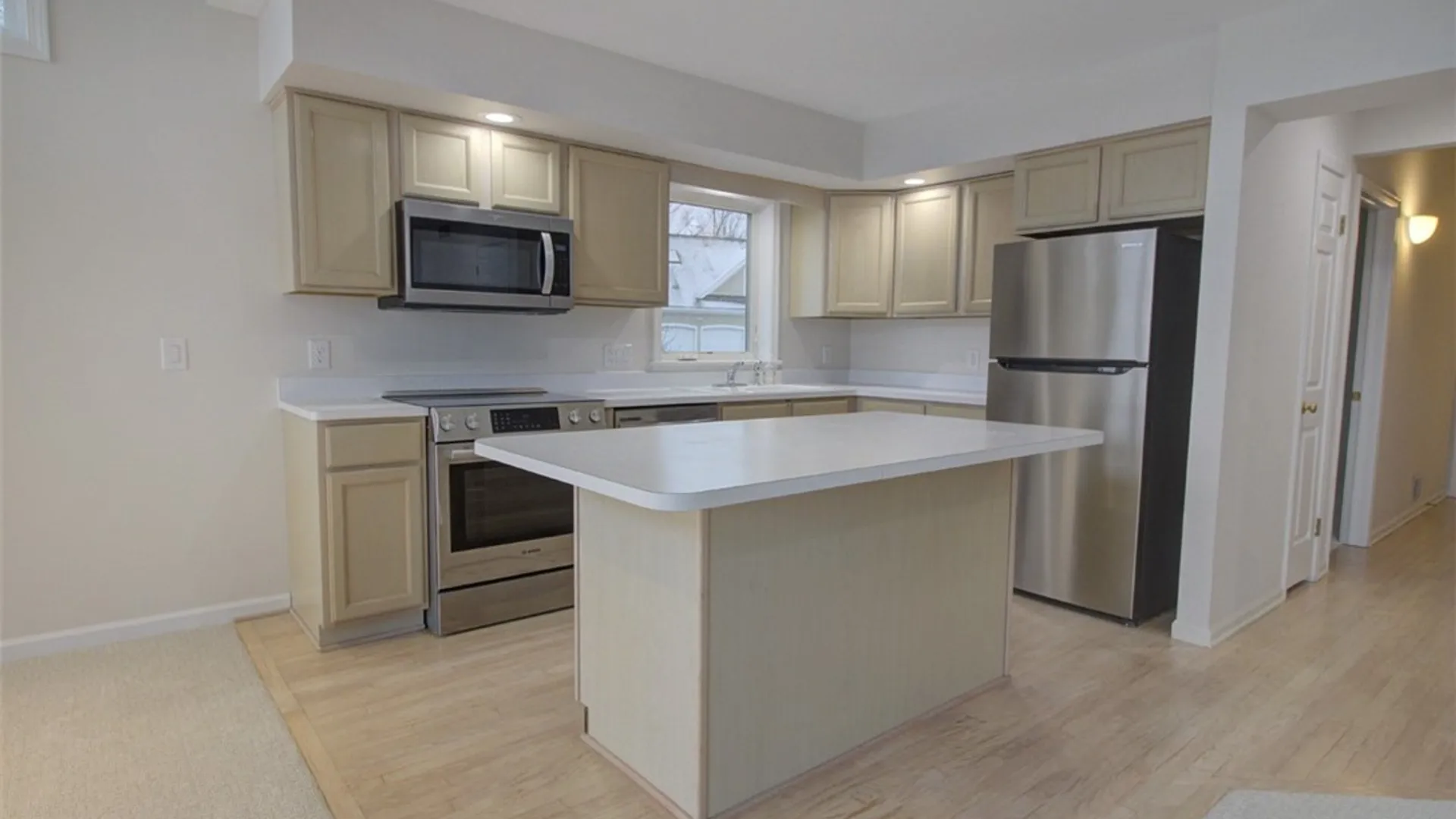 Property at 245 Roseland Ln, Canandaigua City, NY 14424 6