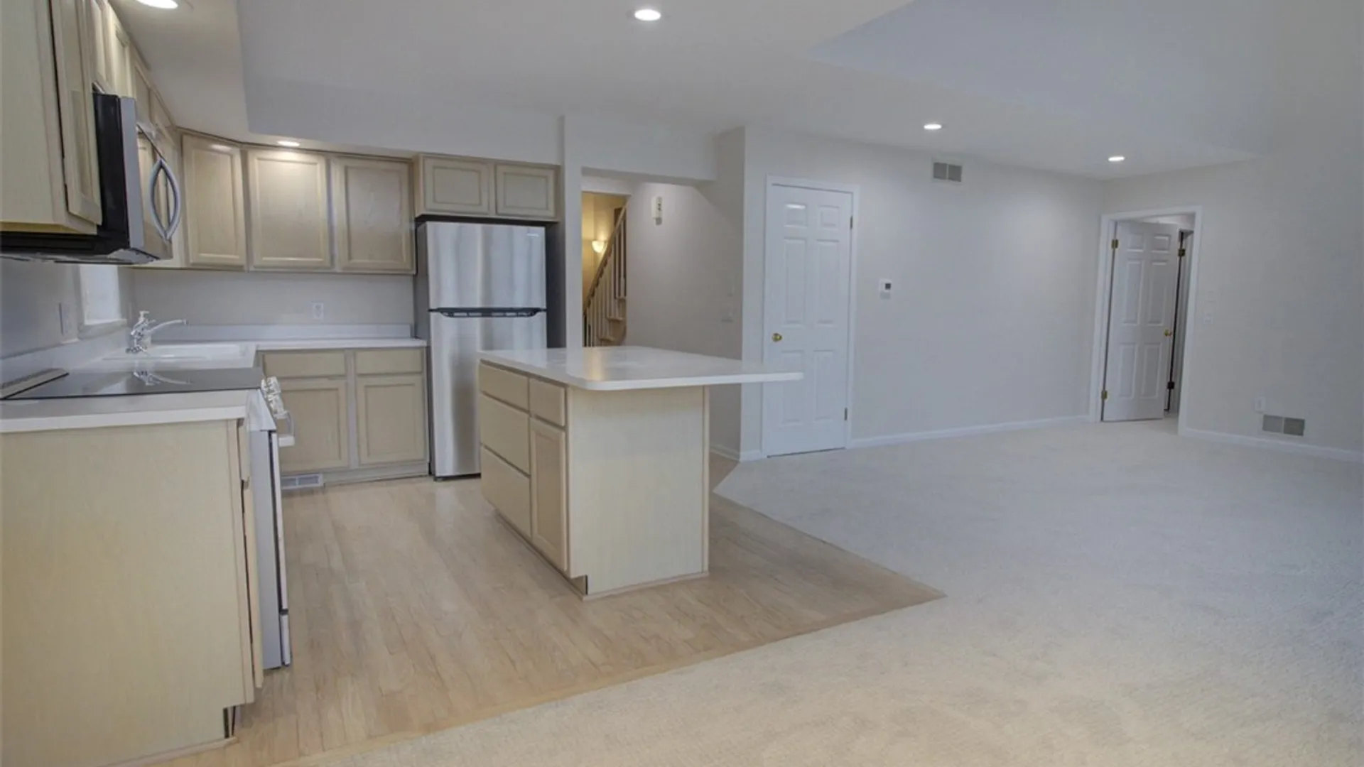 Property at 245 Roseland Ln, Canandaigua City, NY 14424 7