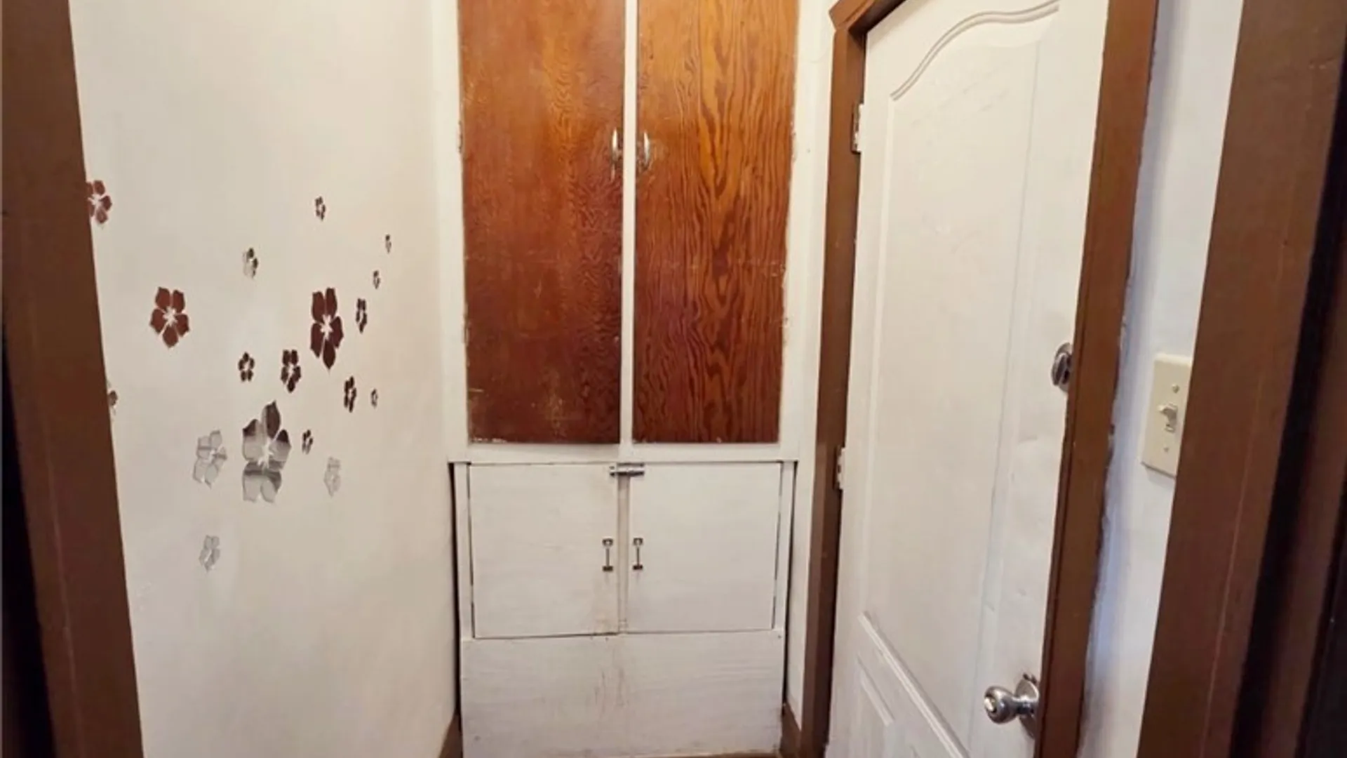 Property at 64 Sweet Avenue, Buffalo, NY 14212 12