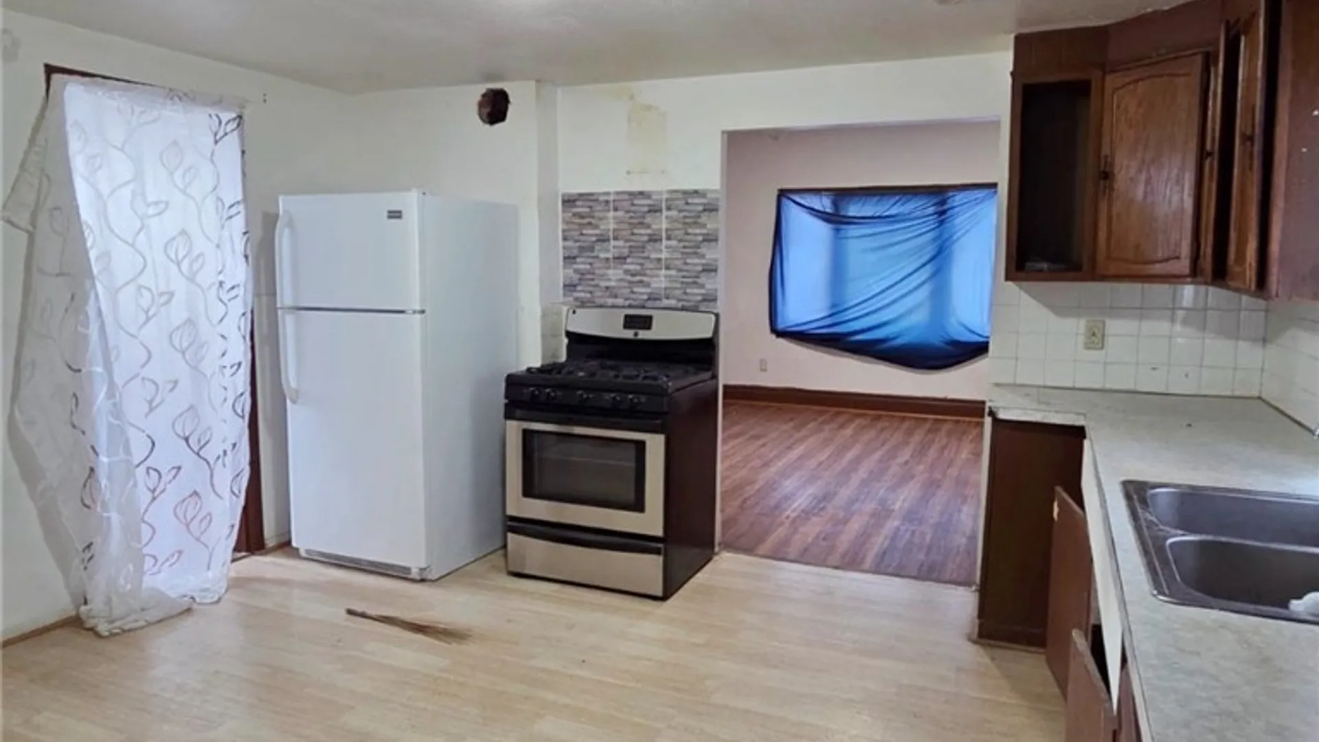 Property at 64 Sweet Avenue, Buffalo, NY 14212 15