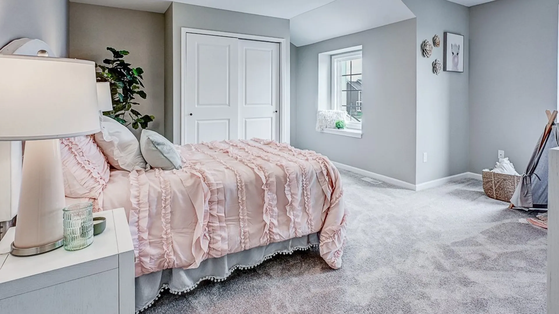 Property at 22 B Stonham Place, Amherst, NY 14221 15