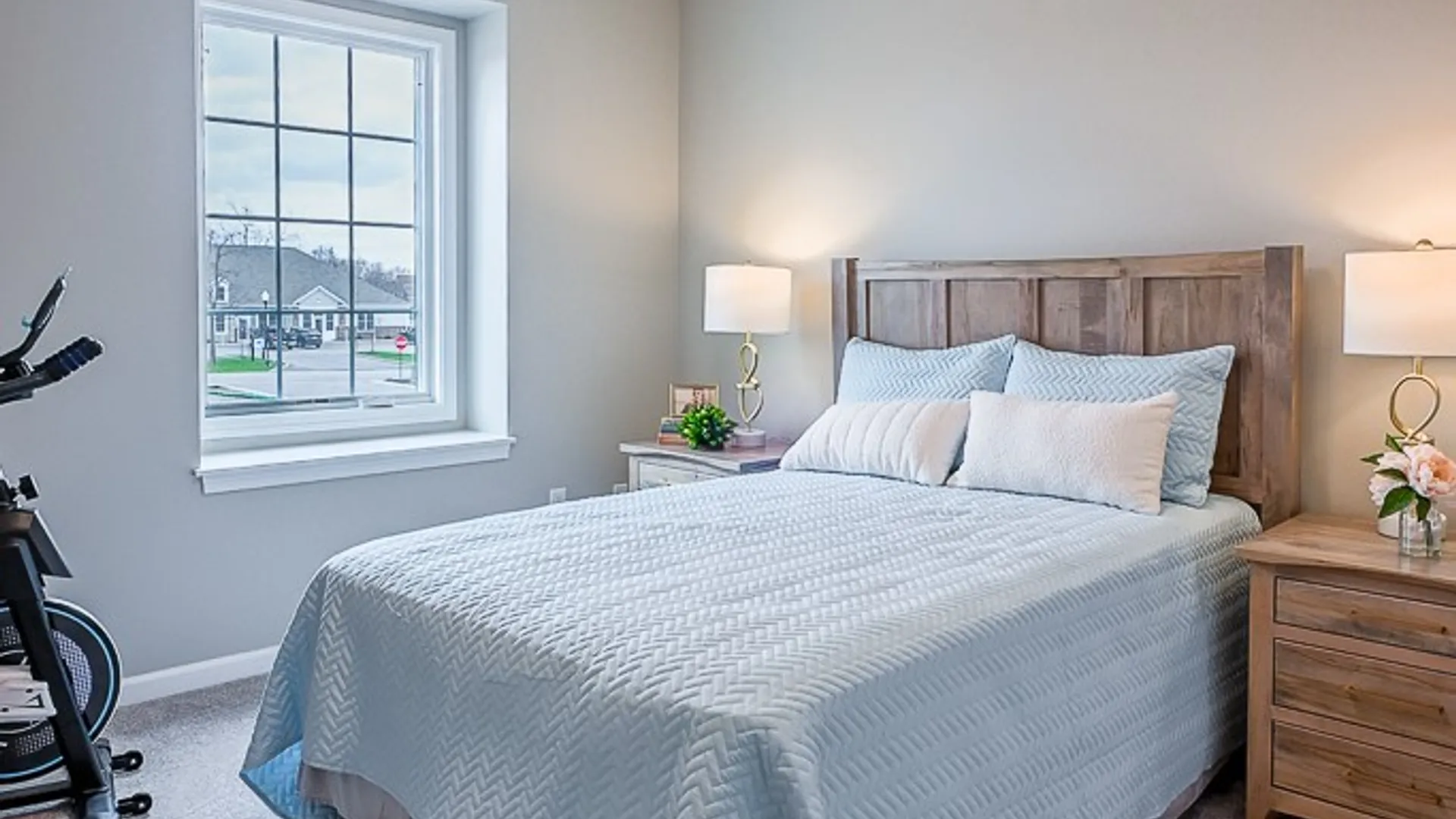 Property at 22 B Stonham Place, Amherst, NY 14221 20