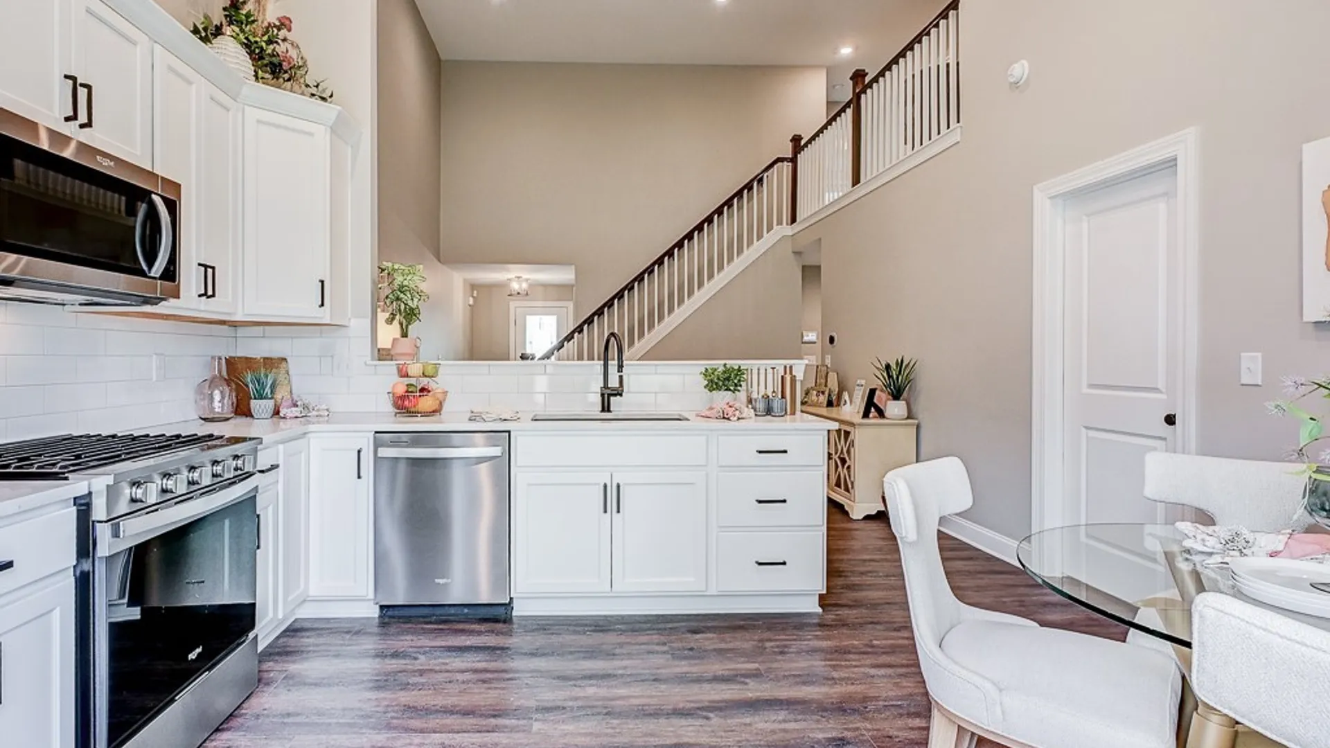 Property at 22 B Stonham Place, Amherst, NY 14221 3