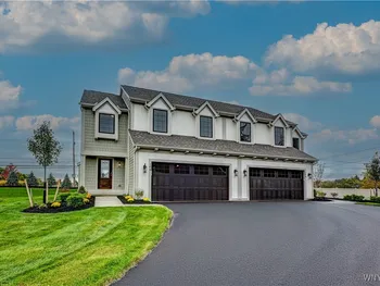 Property at 16 A Stonham Place, Amherst, NY 14221