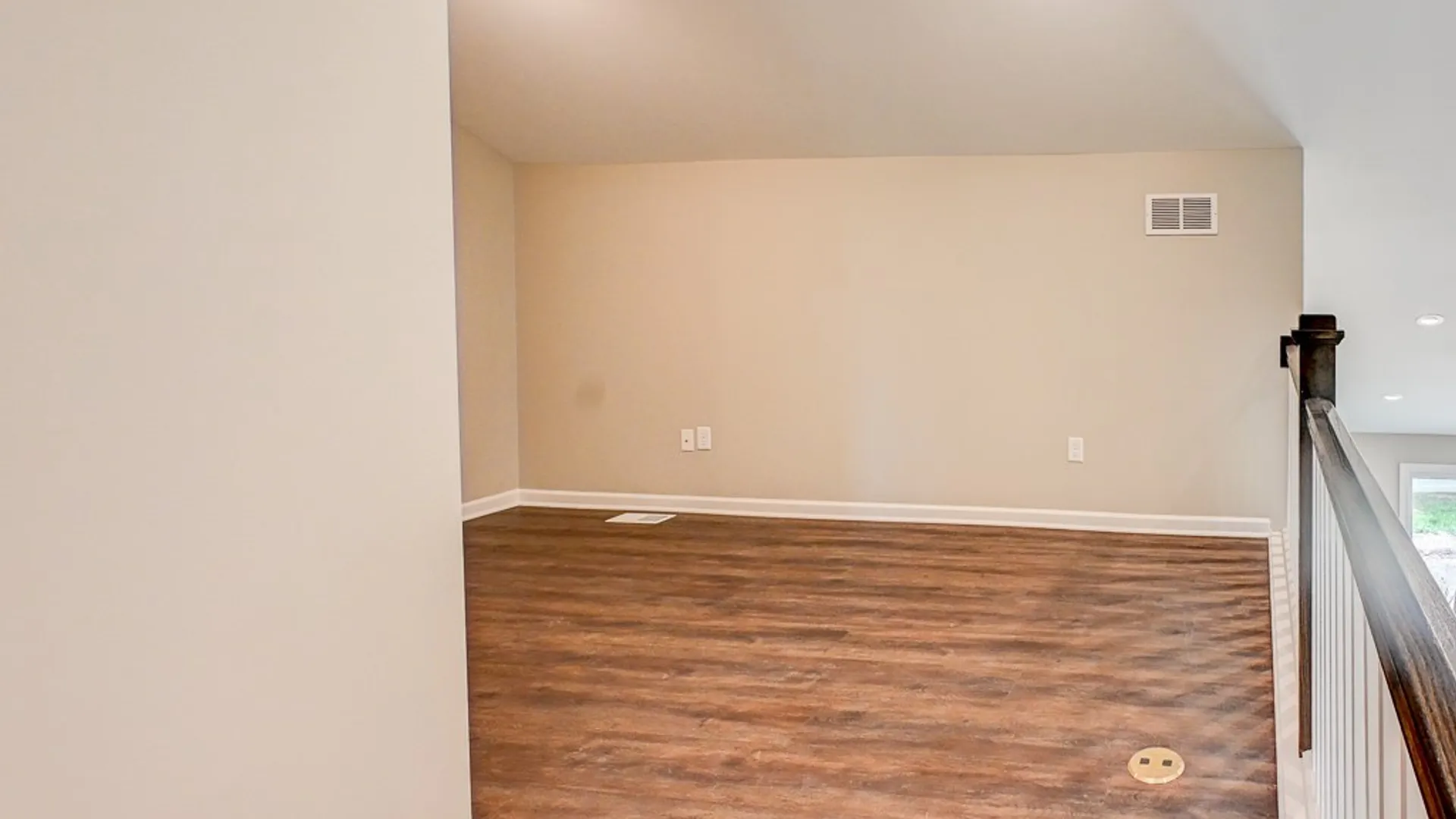 Property at 22 A Stonham Place, Amherst, NY 14221 10