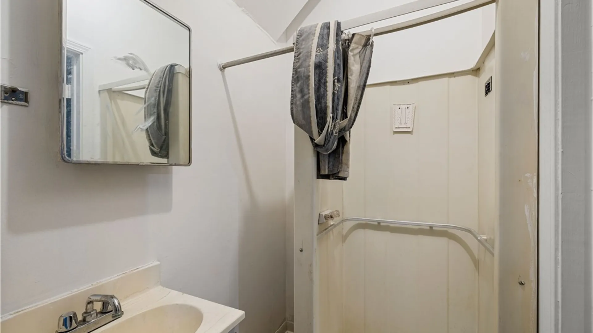 Property at 2511 Pine Avenue, Niagara Falls, NY 14301 13