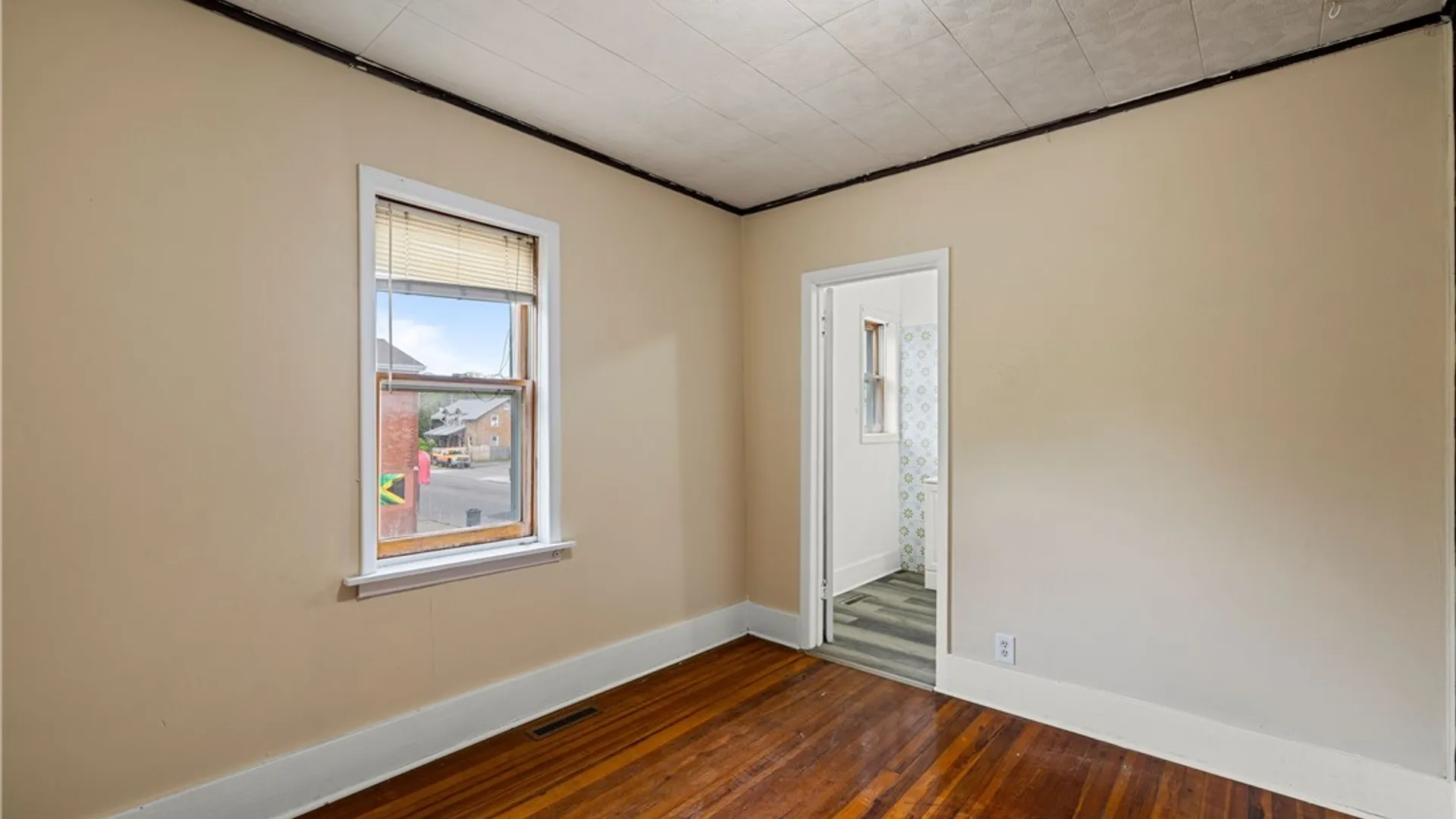 Property at 2511 Pine Avenue, Niagara Falls, NY 14301 22