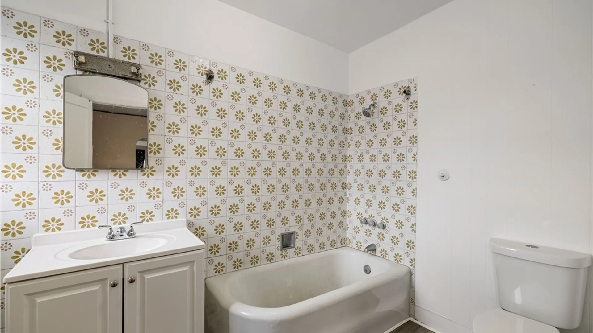 Property at 2511 Pine Avenue, Niagara Falls, NY 14301 23