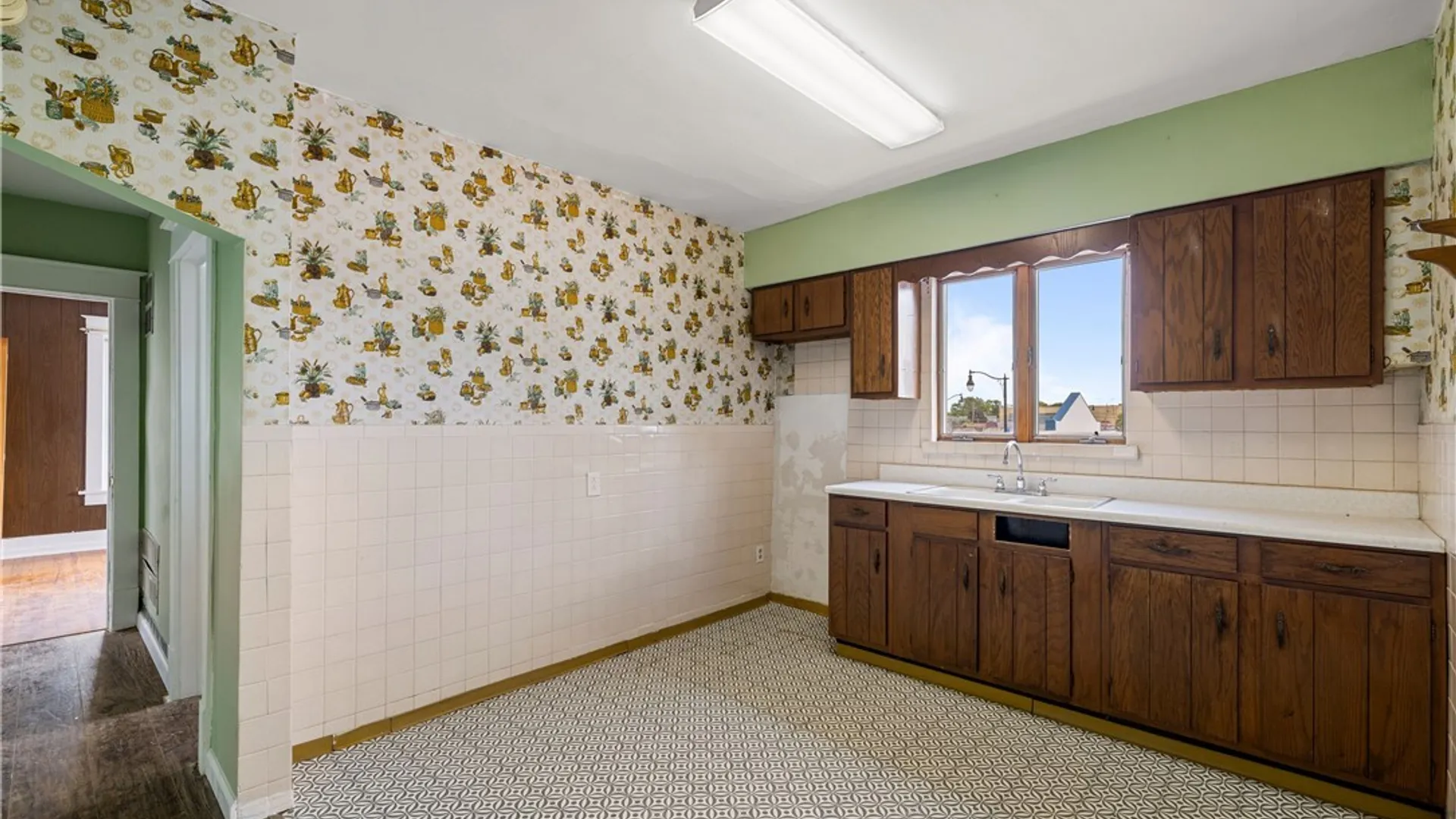 Property at 2511 Pine Avenue, Niagara Falls, NY 14301 24