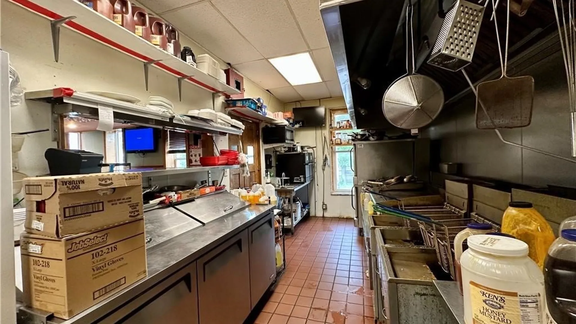 Property at 324 W Broadway Street, Fulton, NY 13069 11