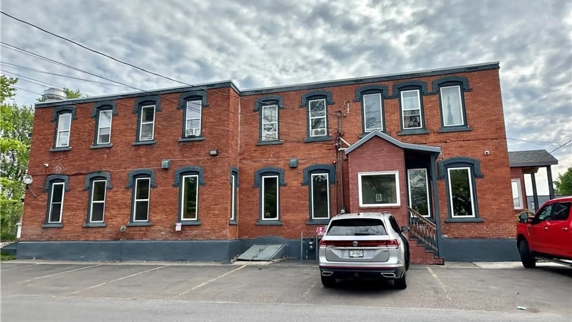 Property at 324 W Broadway Street, Fulton, NY 13069 3