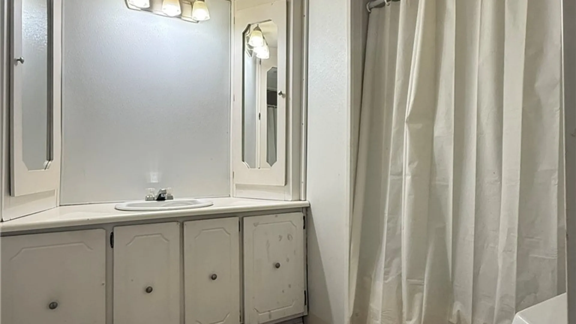 Property at 10 Laurel Street, Newstead, NY 14001 20