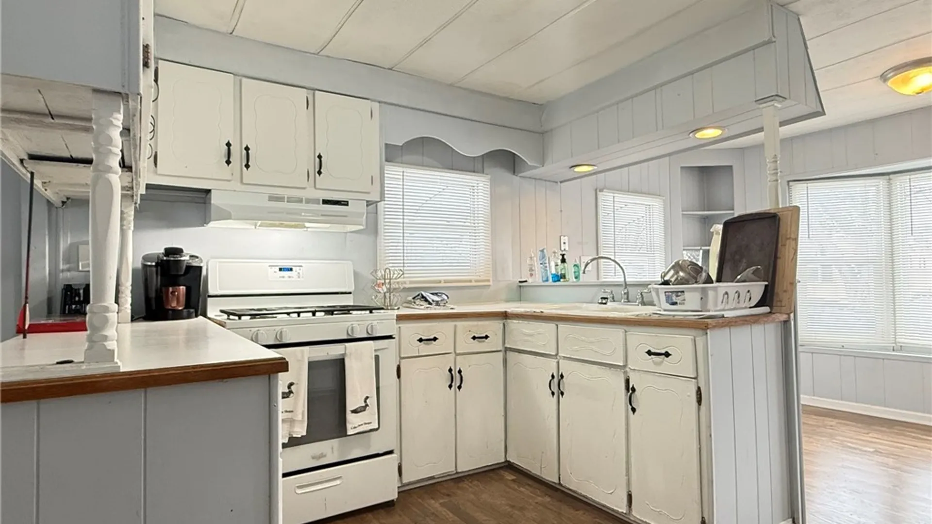 Property at 10 Laurel Street, Newstead, NY 14001 9