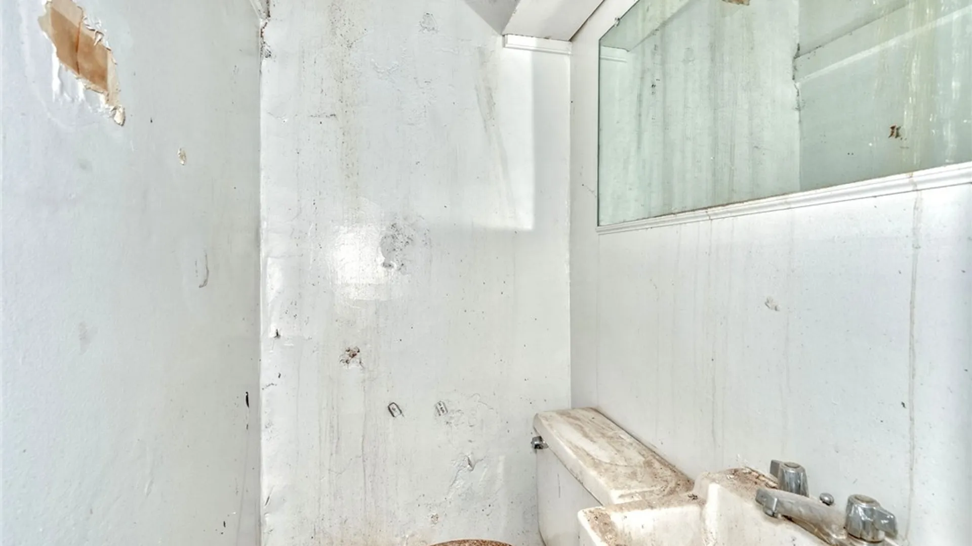 Property at 1100 Lyell Avenue, Rochester, NY 14606 9