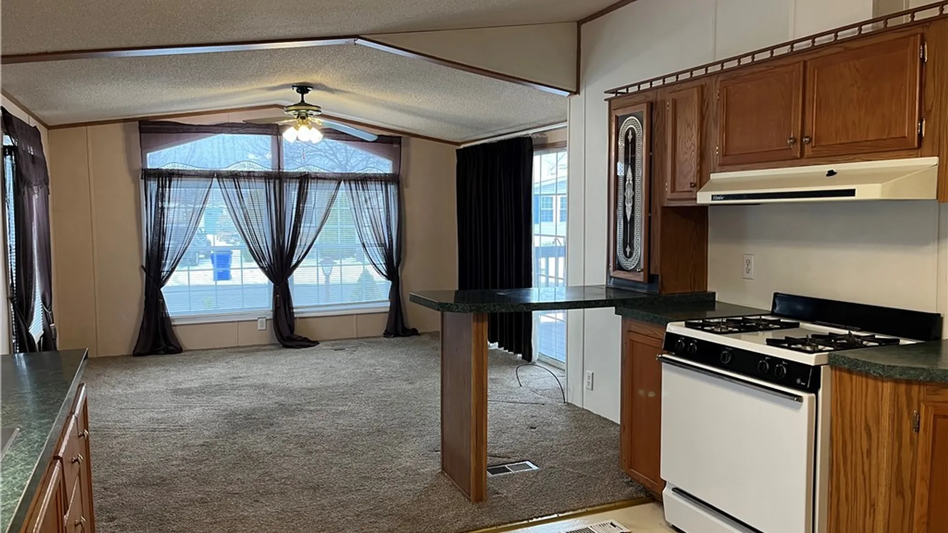 Property at 1164 Timberwood Drive, Lockport Town, NY 14094 16