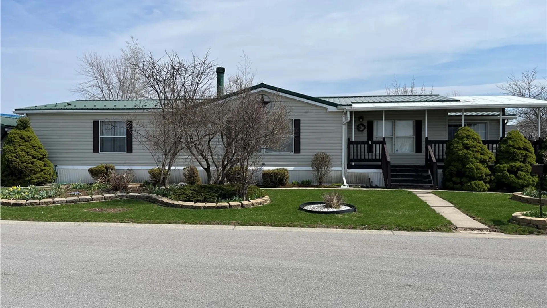 Property at 1164 Timberwood Drive, Lockport Town, NY 14094 3