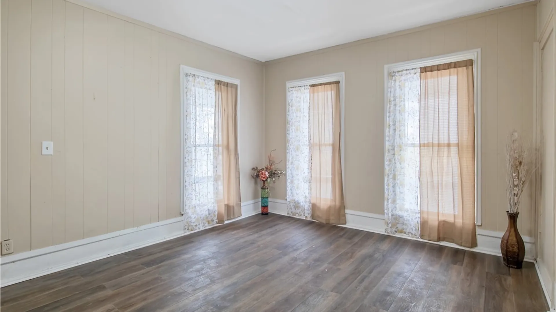 Property at 306 Shuart Ave, Syracuse, NY 13203 10