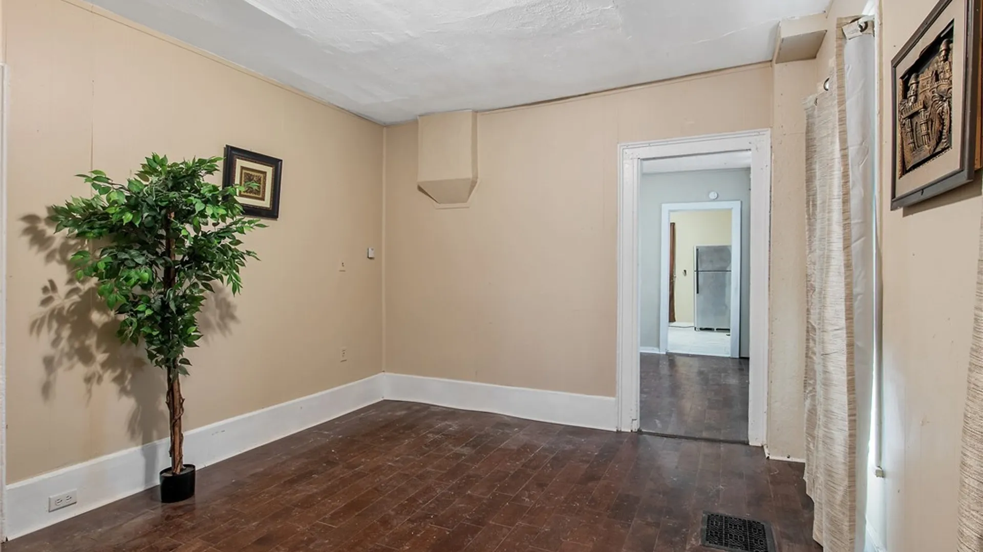 Property at 306 Shuart Ave, Syracuse, NY 13203 3