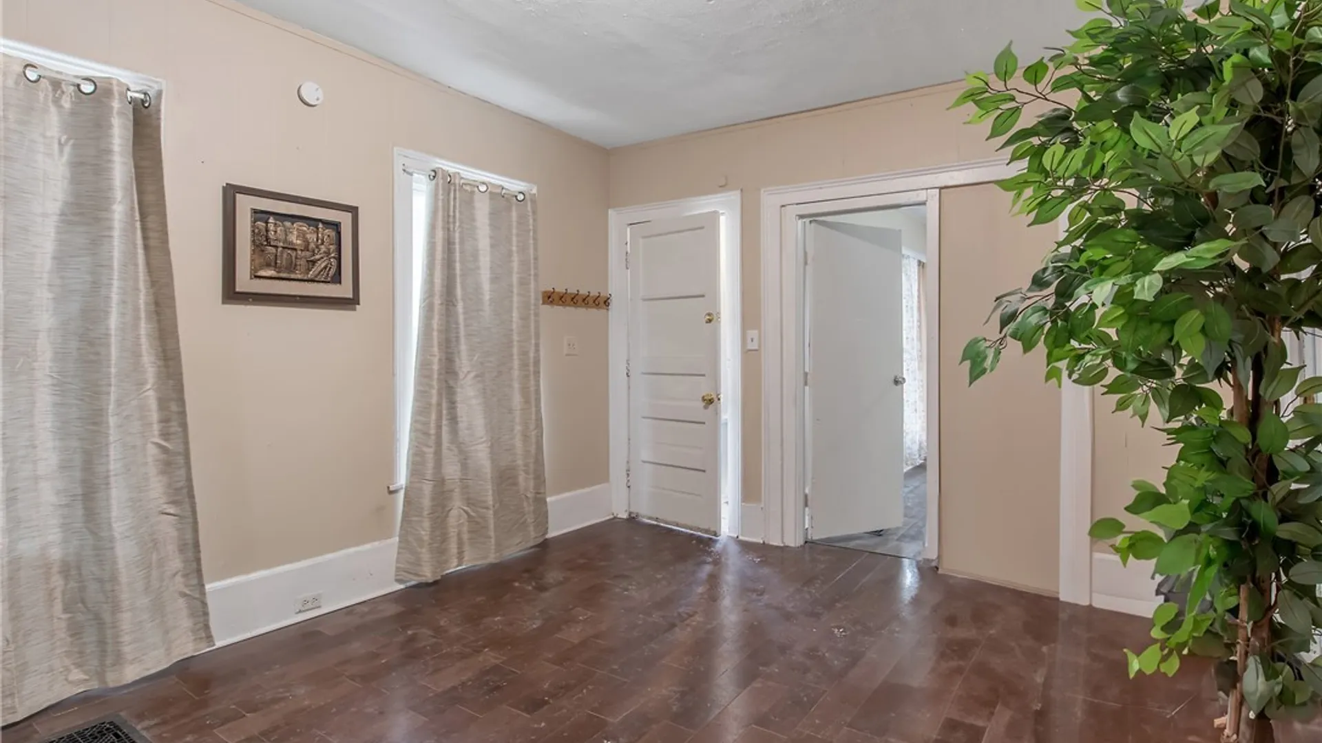 Property at 306 Shuart Ave, Syracuse, NY 13203 7