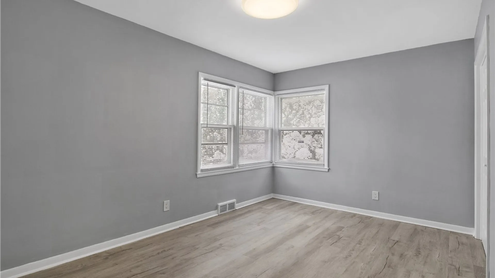 Property at 211 Dorchester Avenue, Syracuse, NY 13203 17