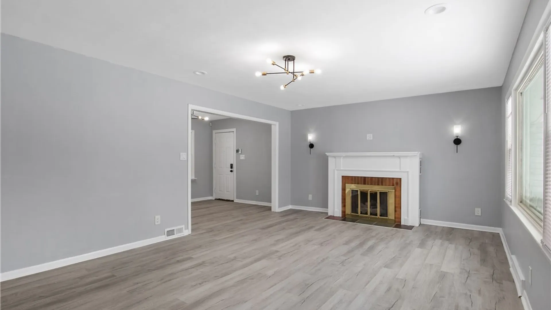 Property at 211 Dorchester Avenue, Syracuse, NY 13203 7