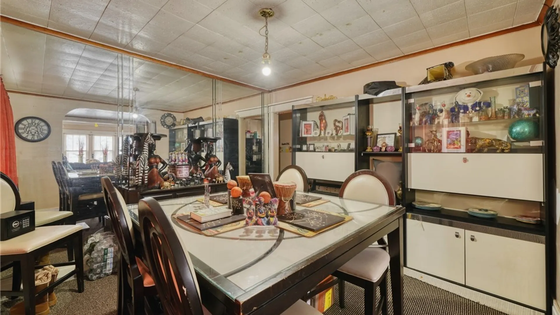 Property at 82 Montclair Avenue, Buffalo, NY 14215 4