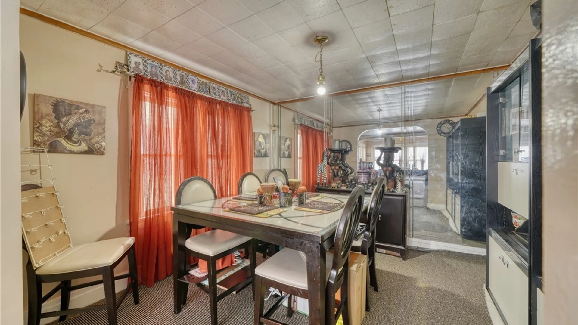Property at 82 Montclair Avenue, Buffalo, NY 14215 5