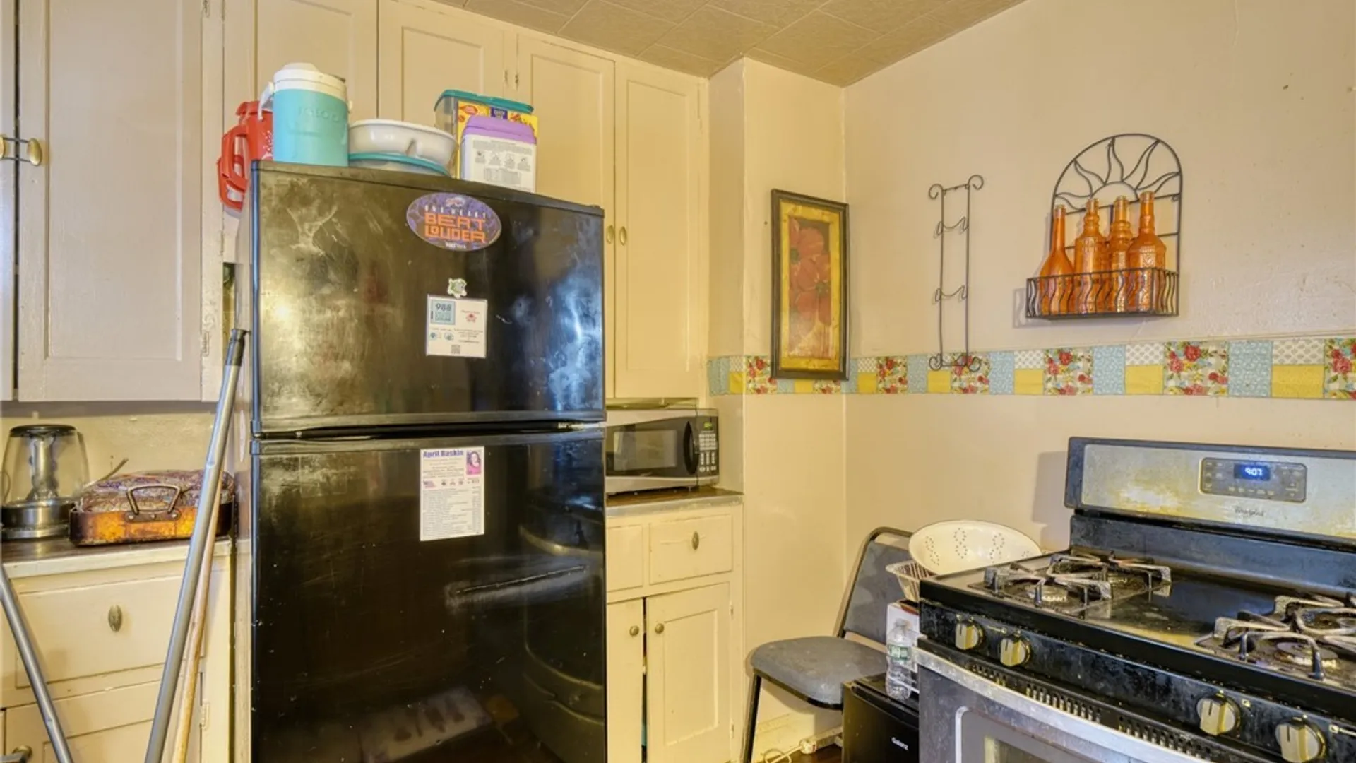 Property at 82 Montclair Avenue, Buffalo, NY 14215 8