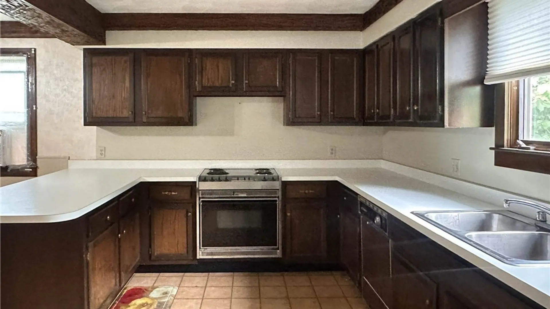 Property at 821 Floyd Avenue, Rome, NY 13440 4