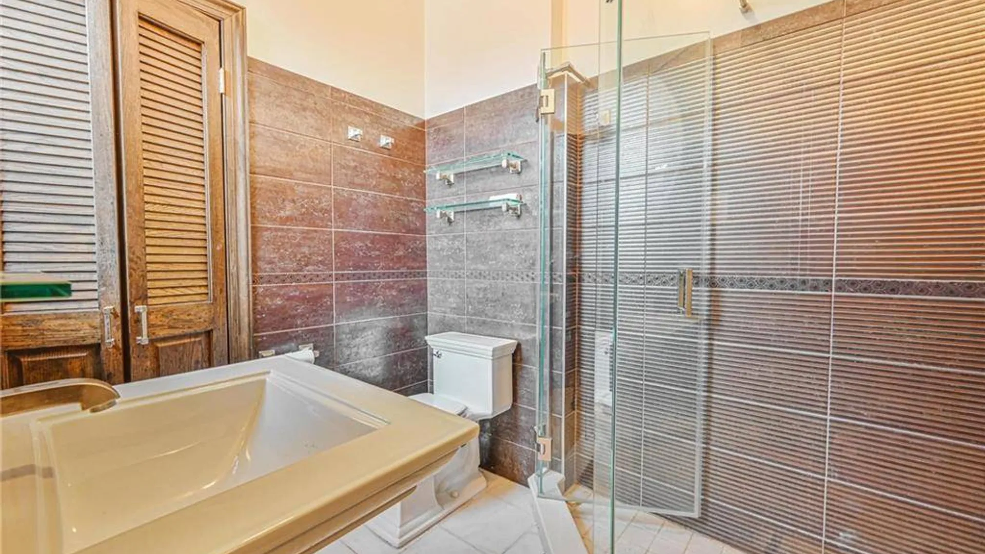 Property at 860 Union St, Brooklyn, NY 11215 14