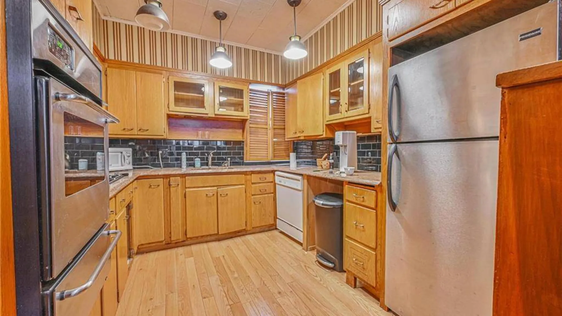 Property at 860 Union St, Brooklyn, NY 11215 9