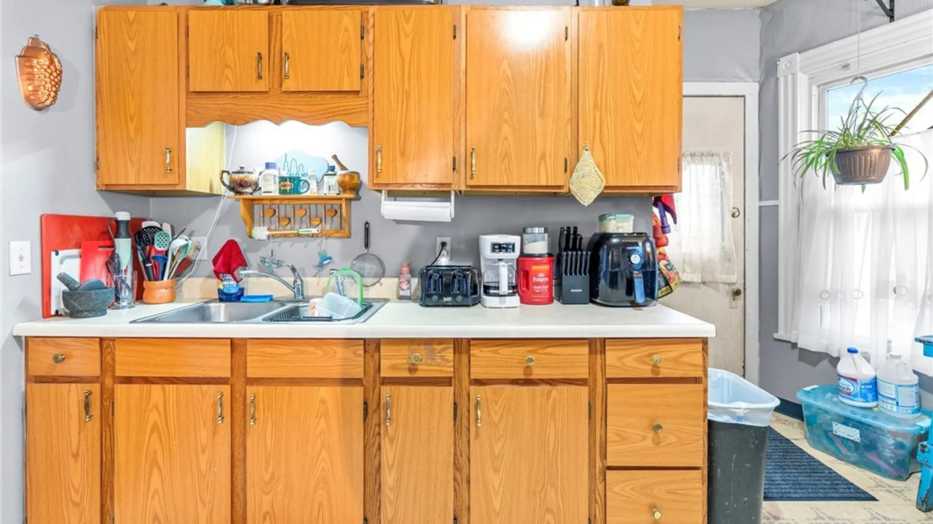 Property at 1892 Seneca Street, Buffalo, NY 14210 12