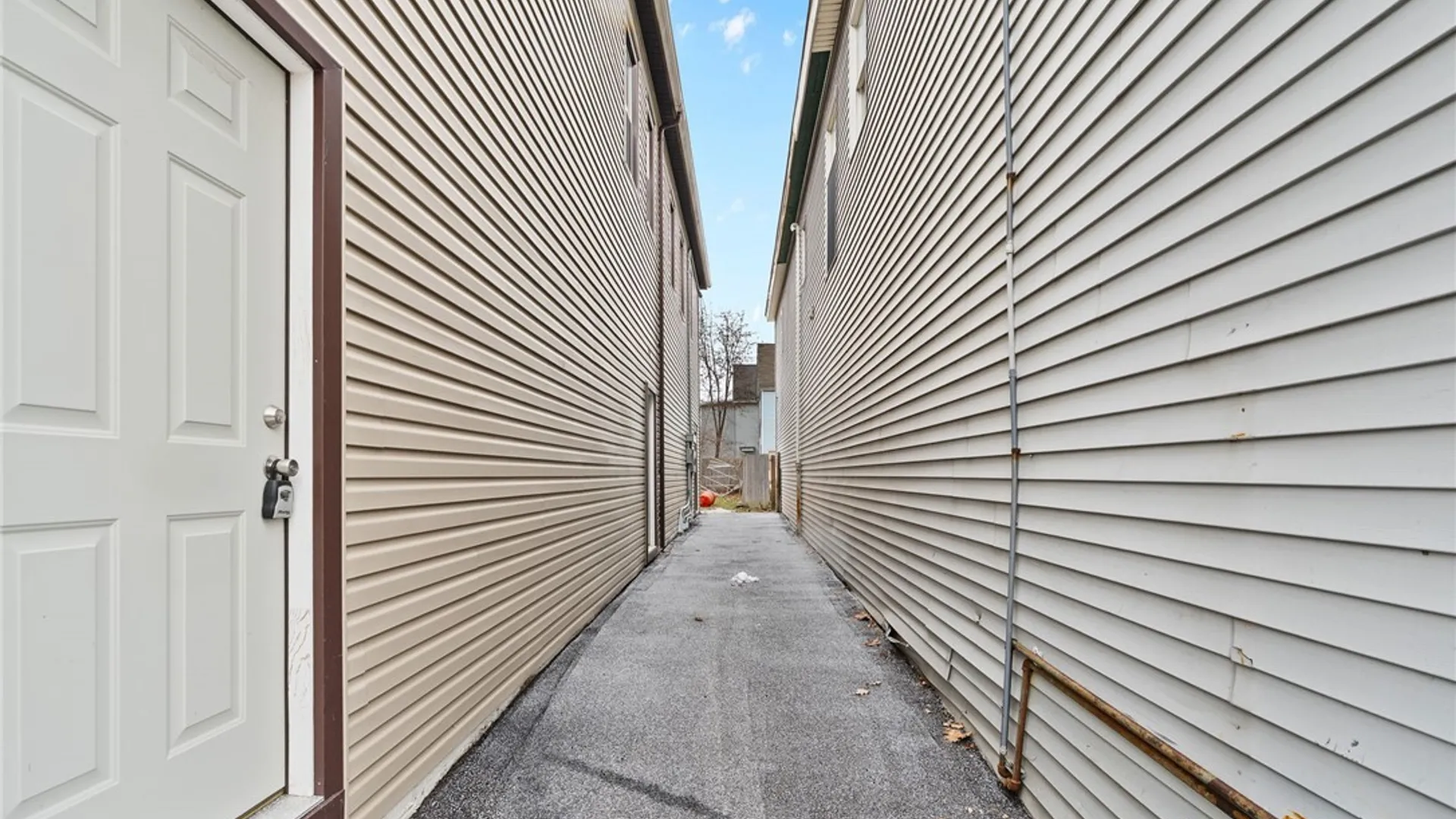 Property at 2346 Seneca Street, Buffalo, NY 14210 4