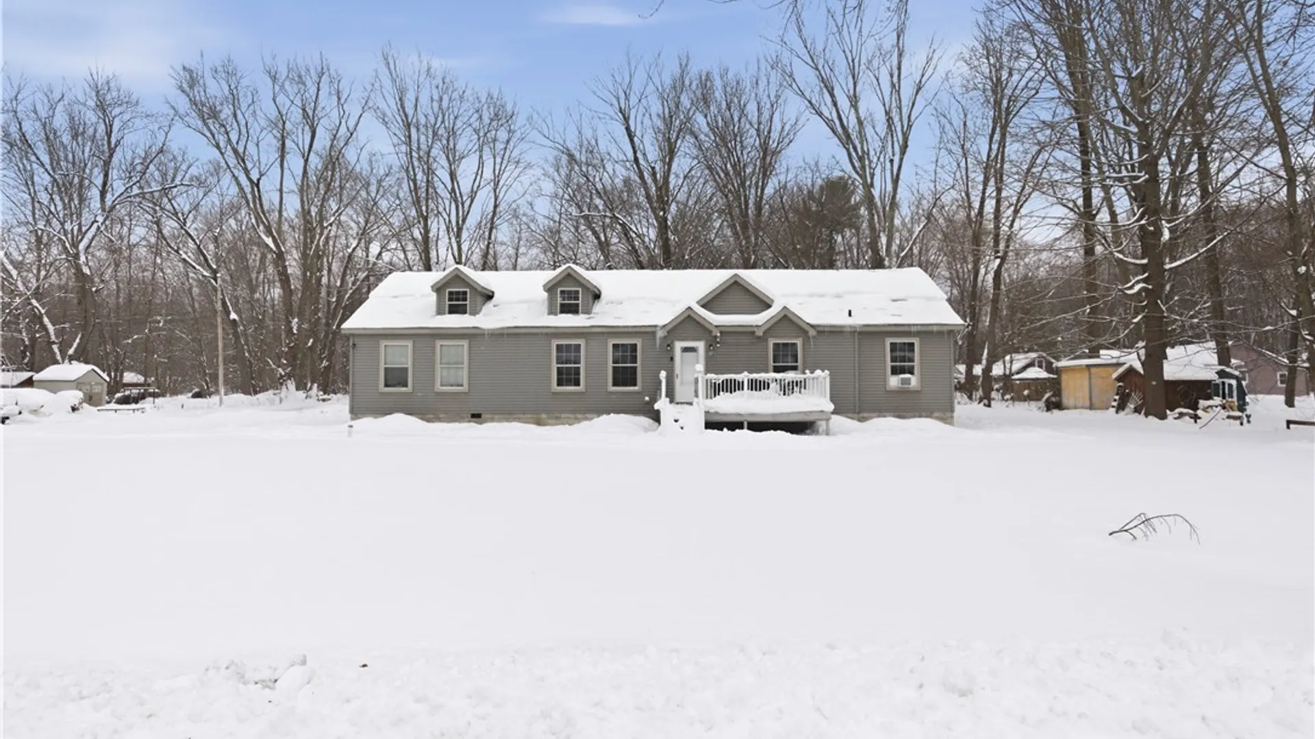 Property at 14 1st Avenue, Constantia, NY 13044 2