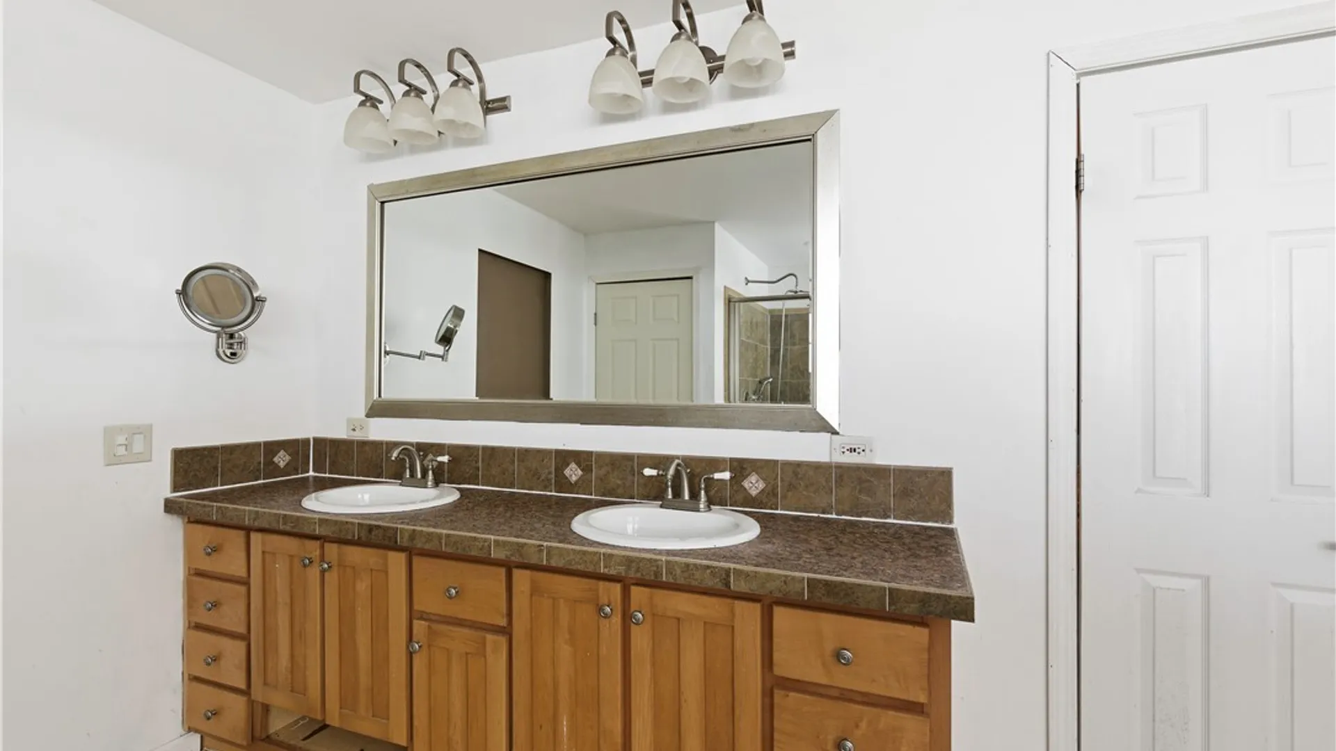 Property at 14 1st Avenue, Constantia, NY 13044 26