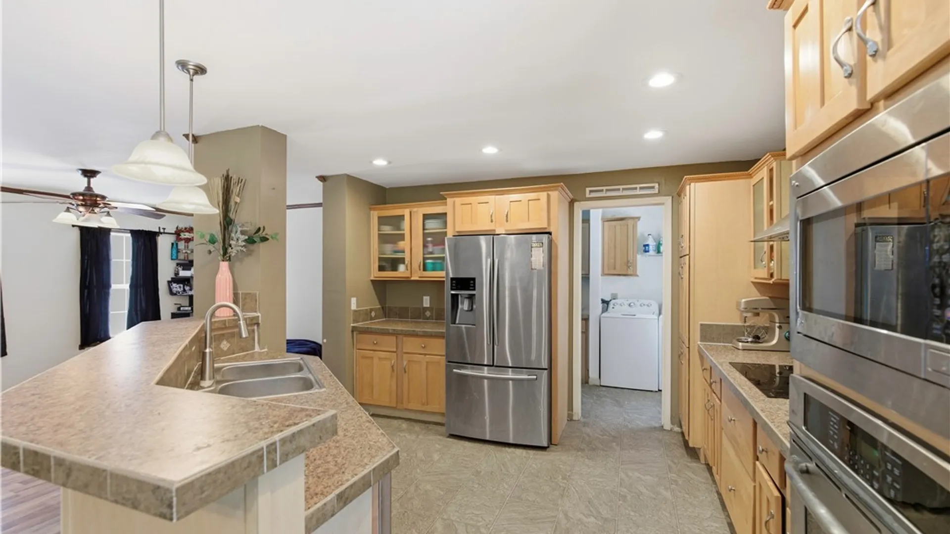 Property at 14 1st Avenue, Constantia, NY 13044 9