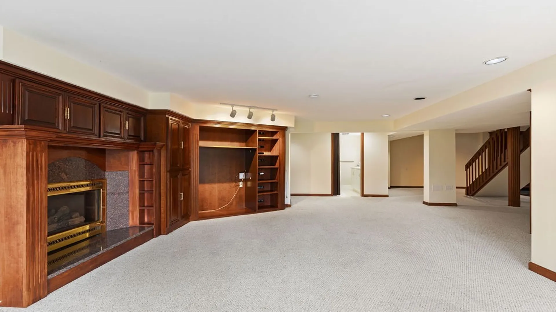 Property at 7111 Thorntree Hill Drive, DeWitt, NY 13066 38