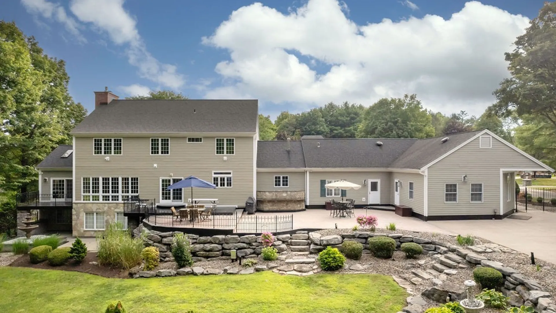 Property at 7111 Thorntree Hill Drive, DeWitt, NY 13066 42
