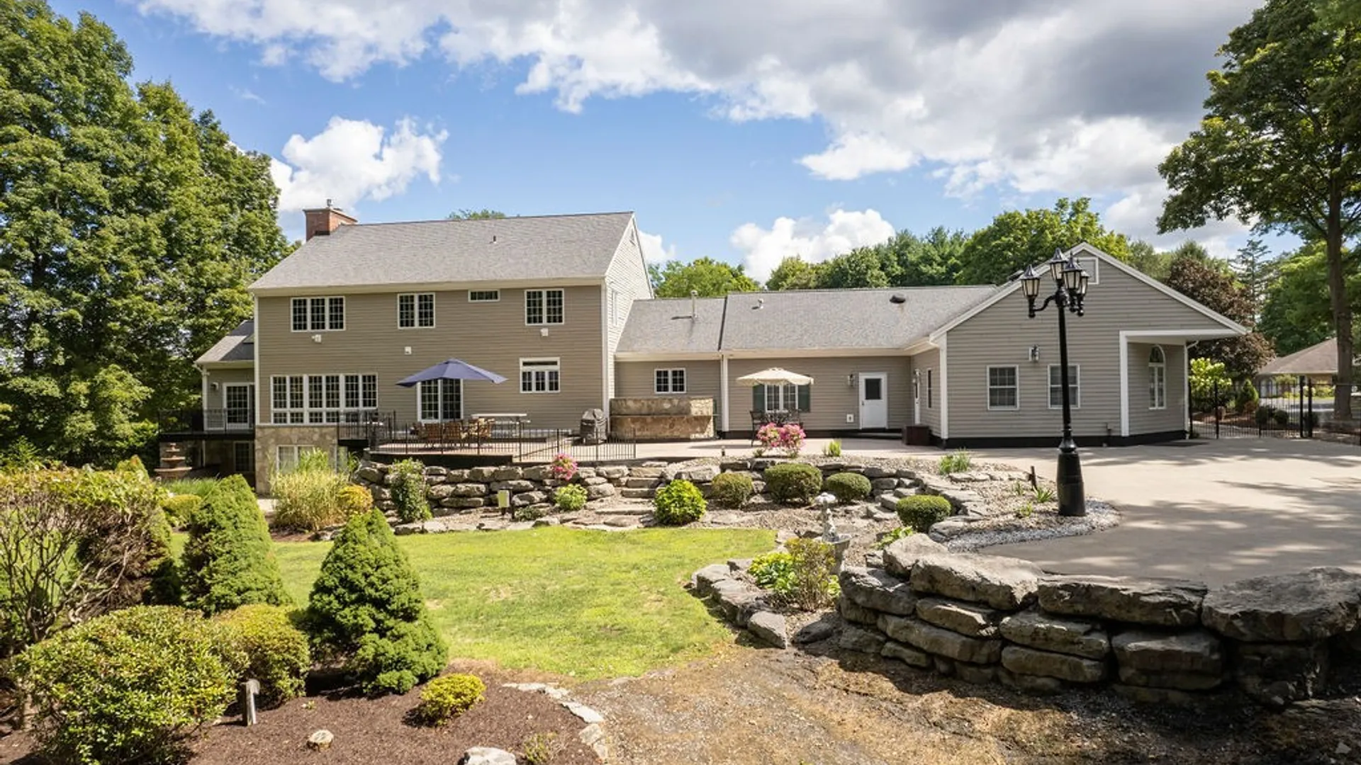 Property at 7111 Thorntree Hill Drive, DeWitt, NY 13066 43
