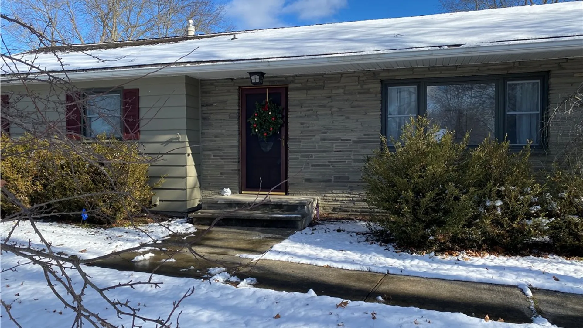 Property at 33 Suburban Drive, Big Flats, NY 14903 22