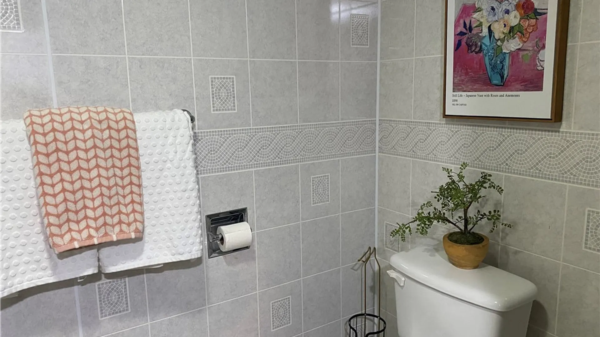 Property at 33 Suburban Drive, Big Flats, NY 14903 25