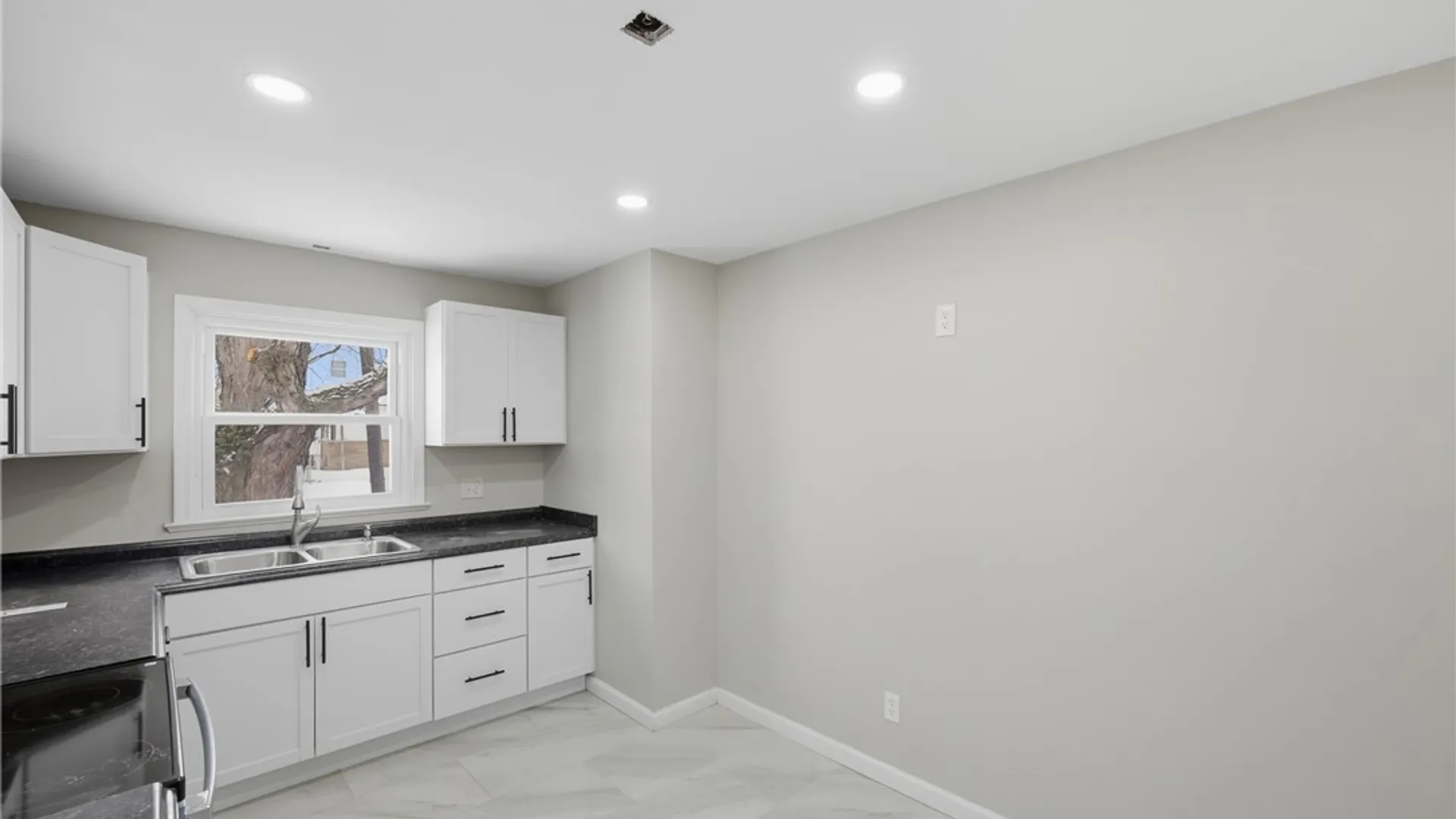 Property at 657 72nd Street, Niagara Falls, NY 14304 10