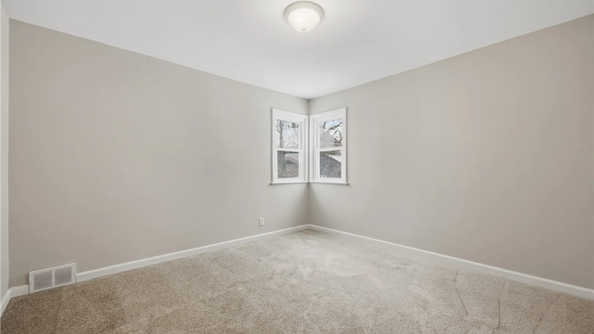 Property at 657 72nd Street, Niagara Falls, NY 14304 12