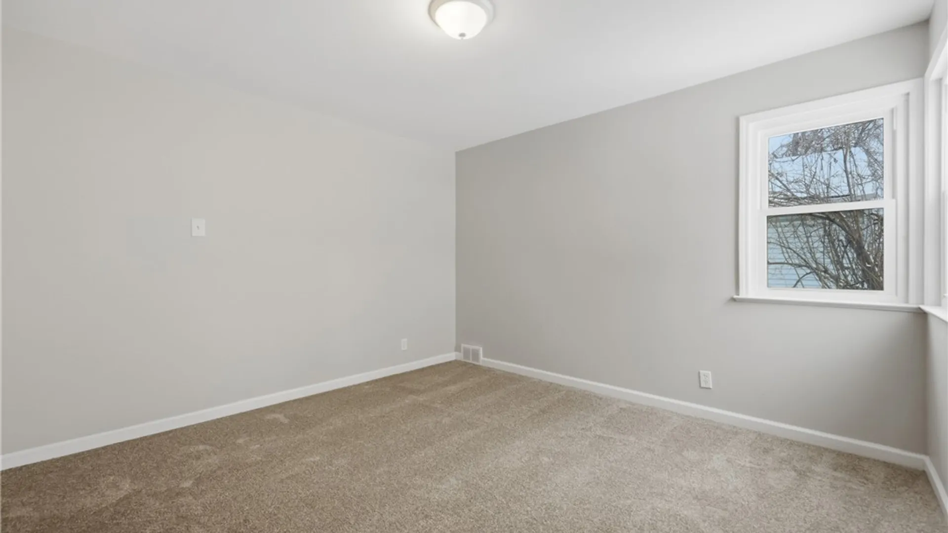 Property at 657 72nd Street, Niagara Falls, NY 14304 13
