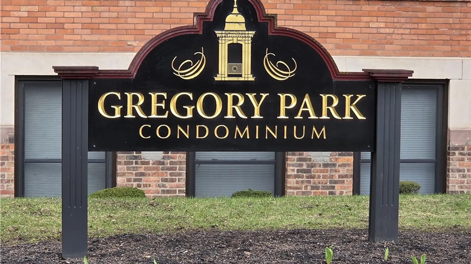 Property at 3 Gregory Park, Rochester, NY 14620 2